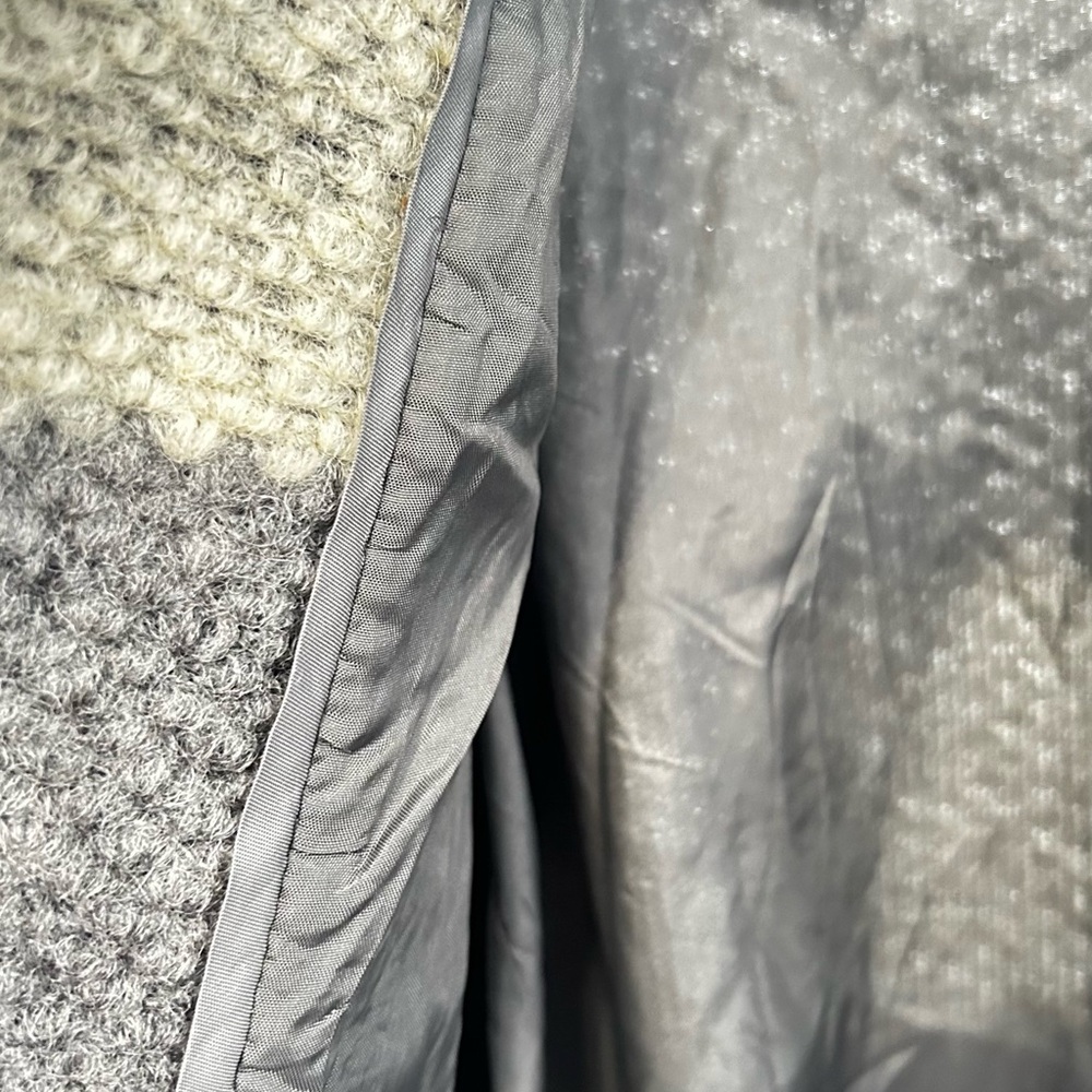 Striped Gray Coat - Picture 4 of 6